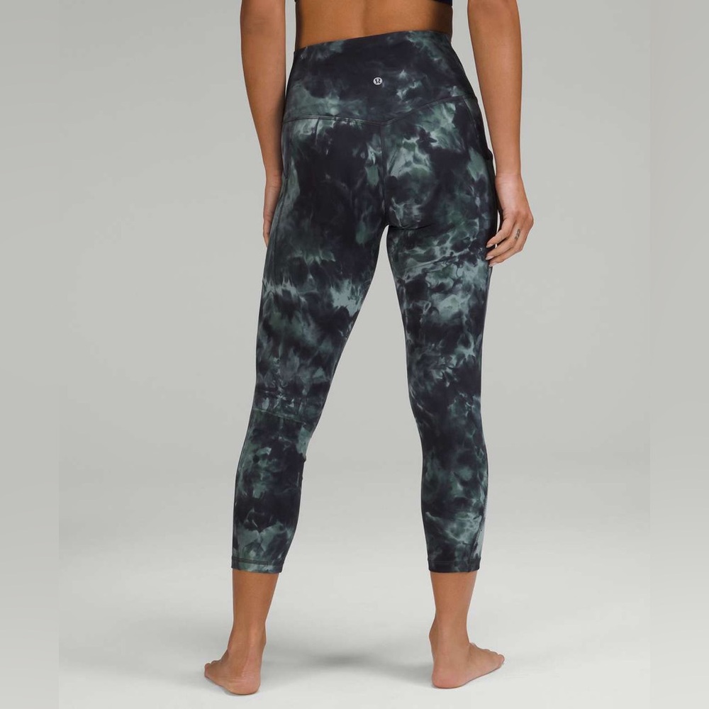 Lululemon DIAMOND DYE Align High-Rise Crop with Pockets 25”